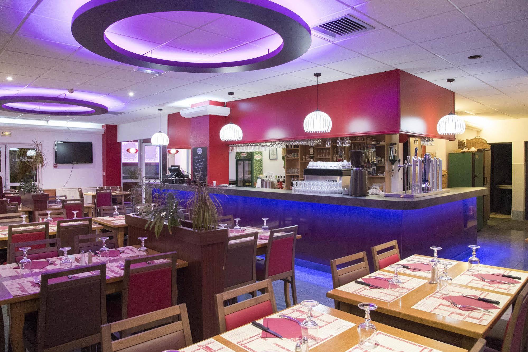 Hotel Restaurant Kyriad Direct Dijon Nord - Zenith - Toison D'Or Εξωτερικό φωτογραφία