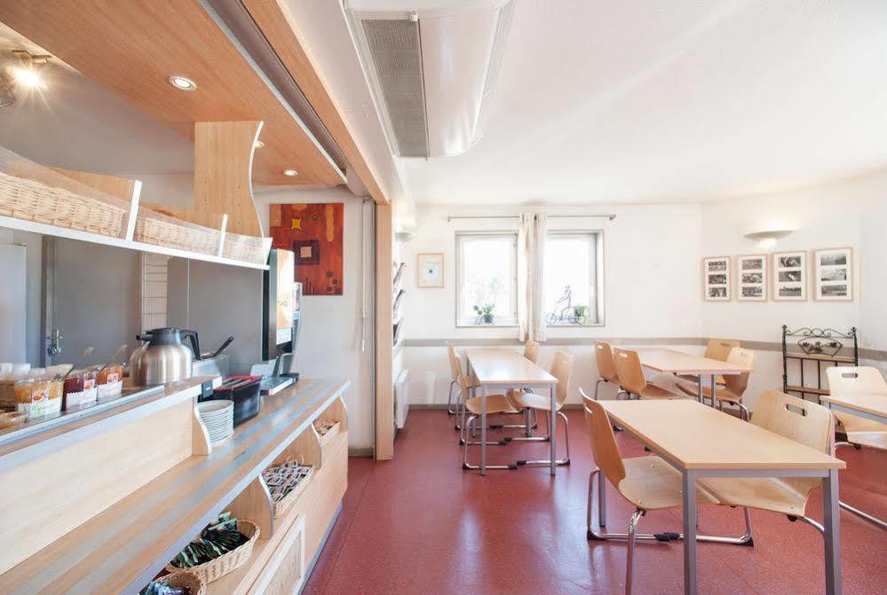 Hotel Restaurant Kyriad Direct Dijon Nord - Zenith - Toison D'Or Εξωτερικό φωτογραφία